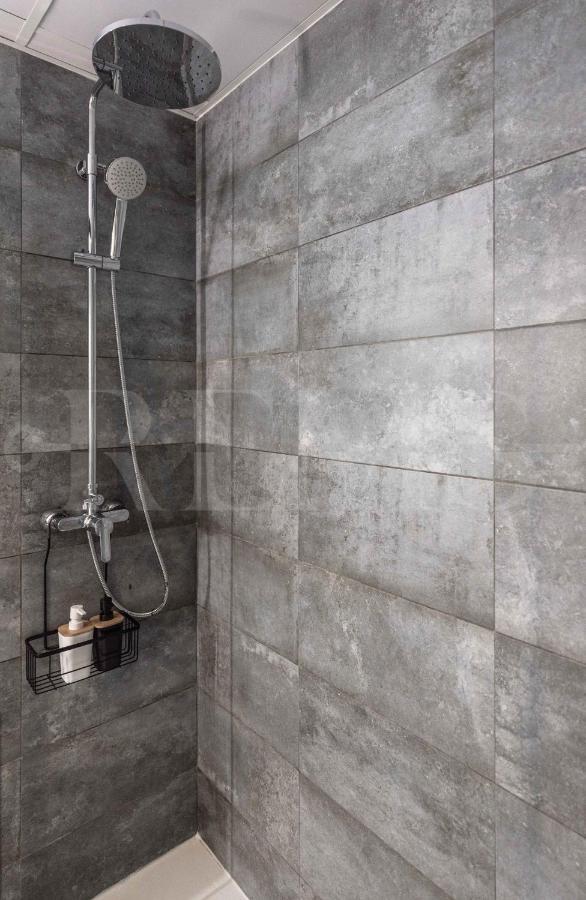 Stylish With Balcony & Parking Near The By Rems Apartamento *